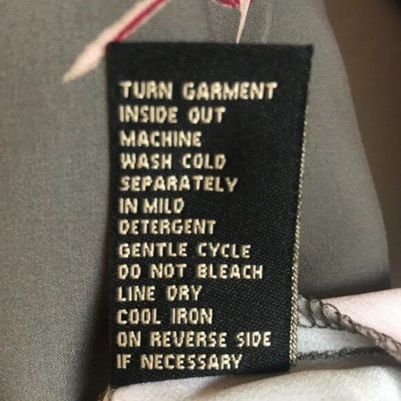 DG2 Floral Keyhole Ruffle Sleeve Blouse in Moss - Size S - NWT - Picture 6 of 6